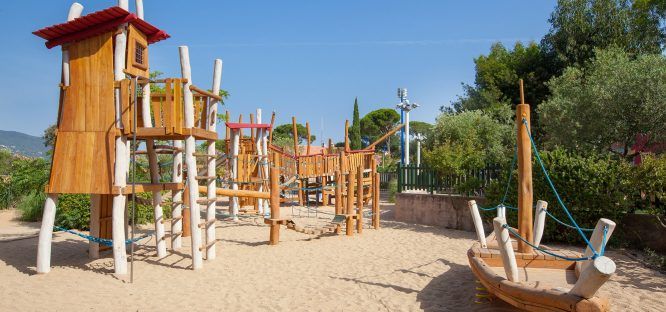 Les Tournels - Enfants et ados - Aire de jeux enfants
